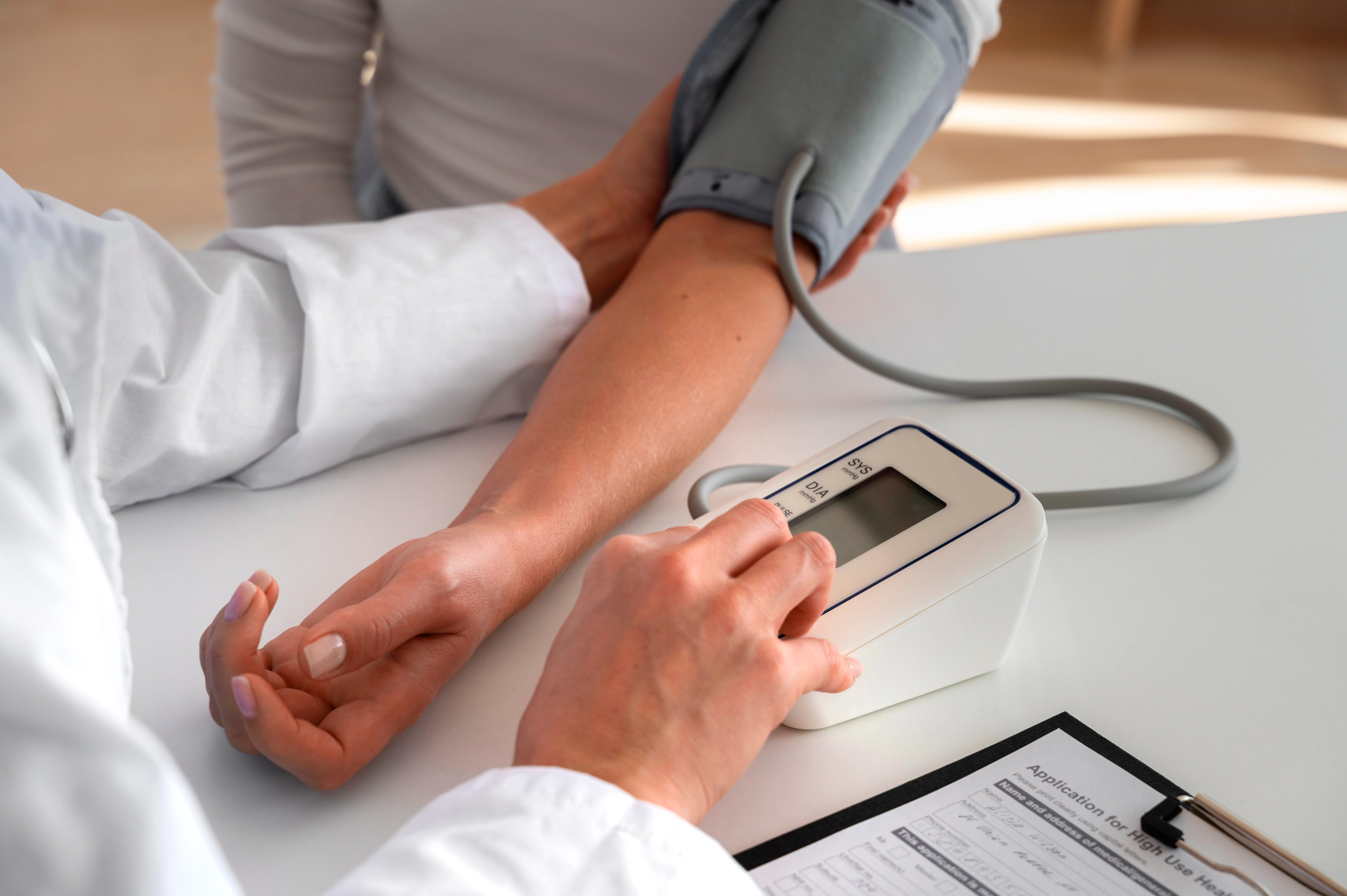 كيف تخفض ضغط الدم بسرعة؟
